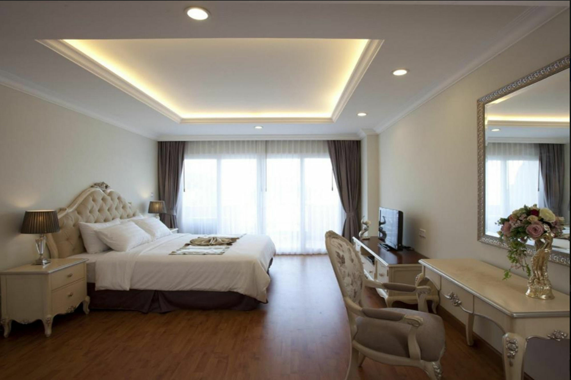 Lk Noble Suite Pattaya Exterior photo