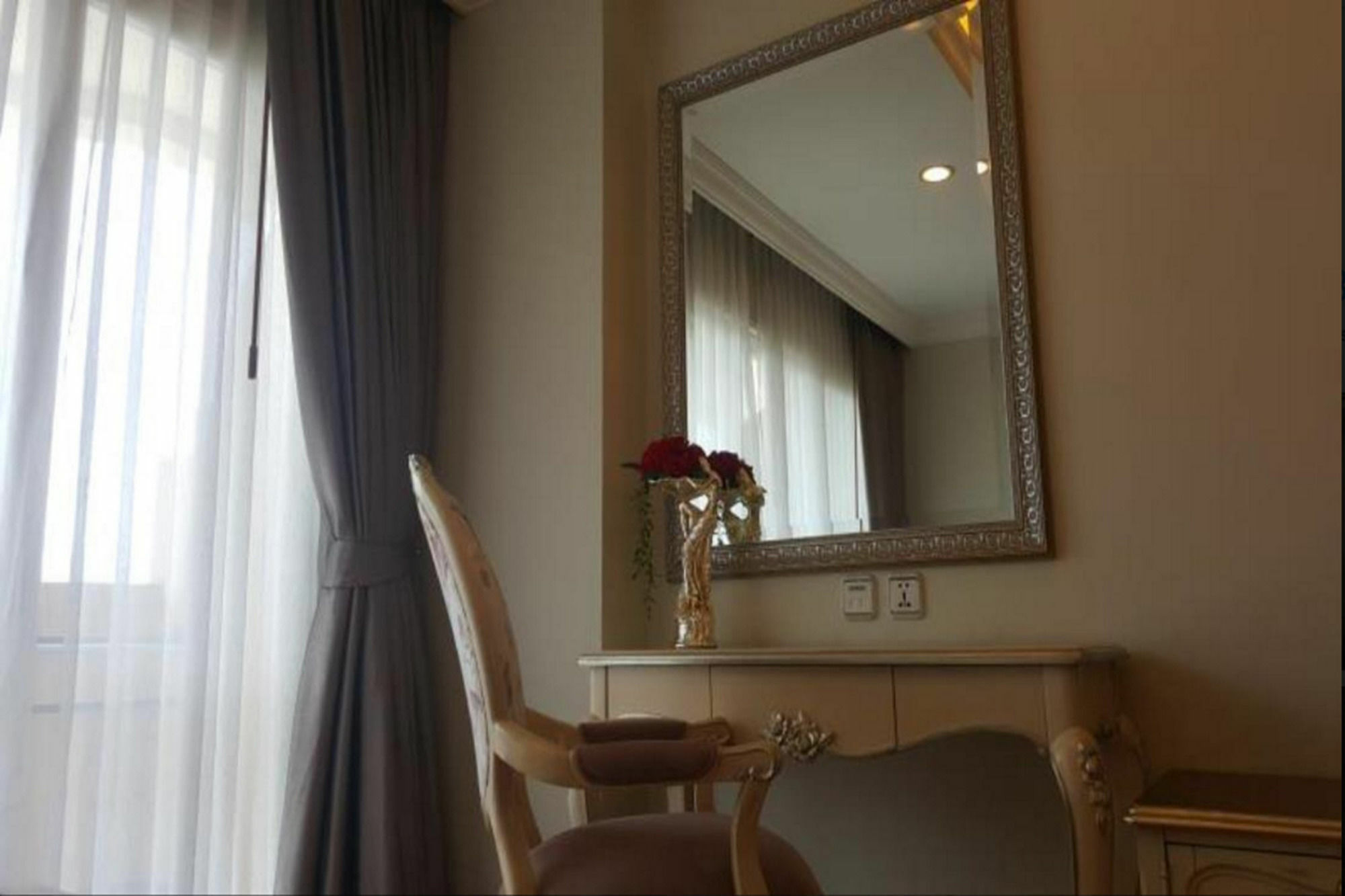 Lk Noble Suite Pattaya Exterior photo